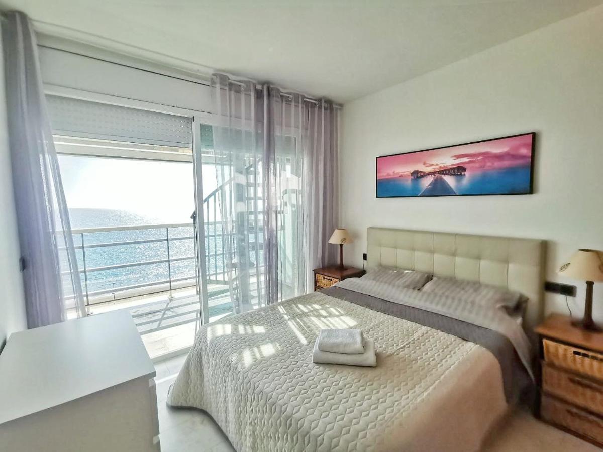 Seafront Apartment In บลาเนส ภายนอก รูปภาพ