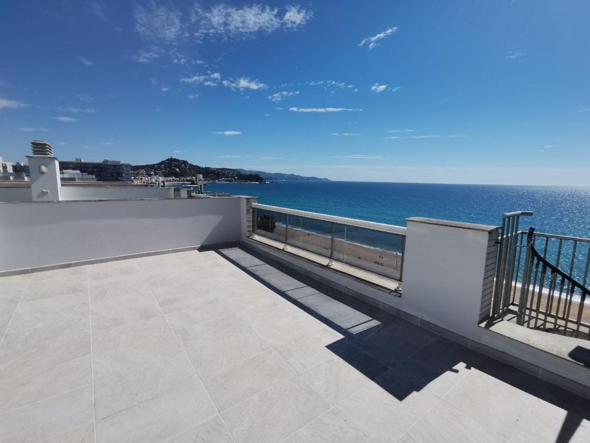 Seafront Apartment In บลาเนส ภายนอก รูปภาพ