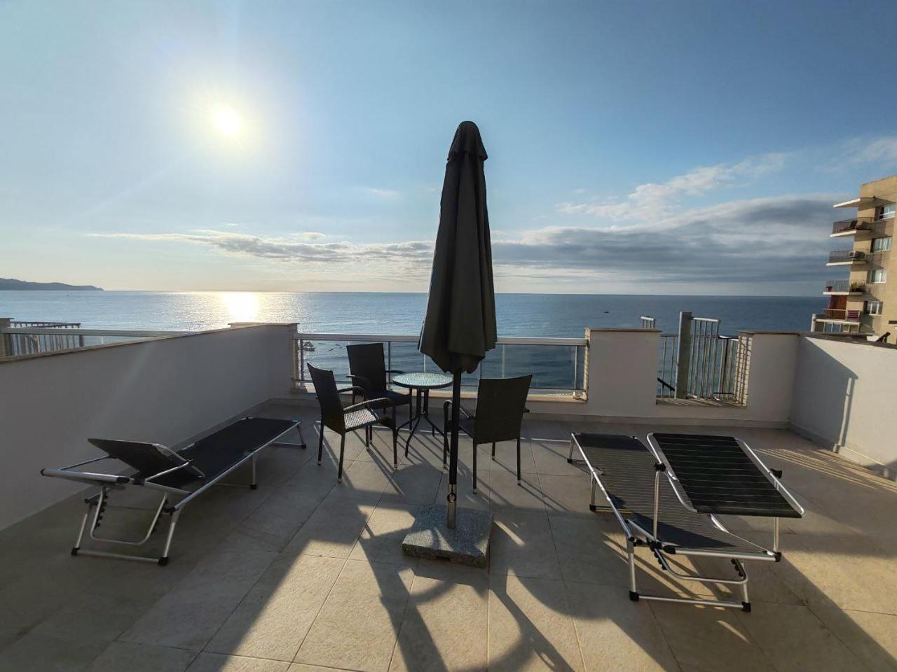 Seafront Apartment In บลาเนส ภายนอก รูปภาพ