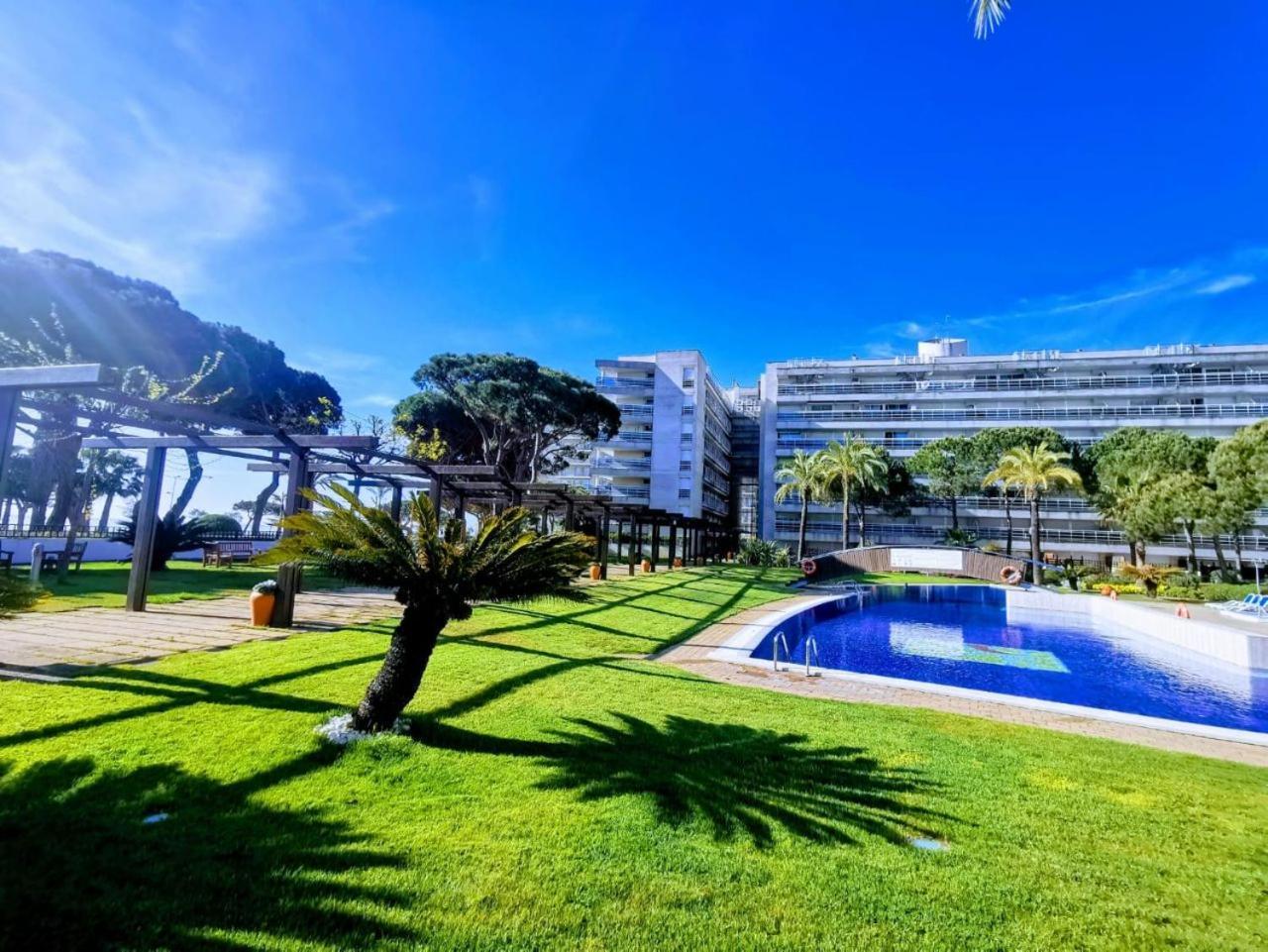 Seafront Apartment In บลาเนส ภายนอก รูปภาพ
